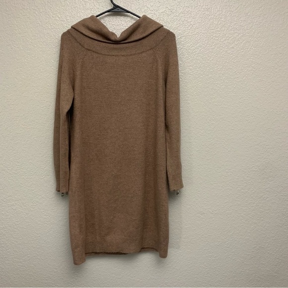 ASOS Women’s Off the Shoulder Sweater Dress with Zip Sleeves Size 10 - Picture 2 of 5